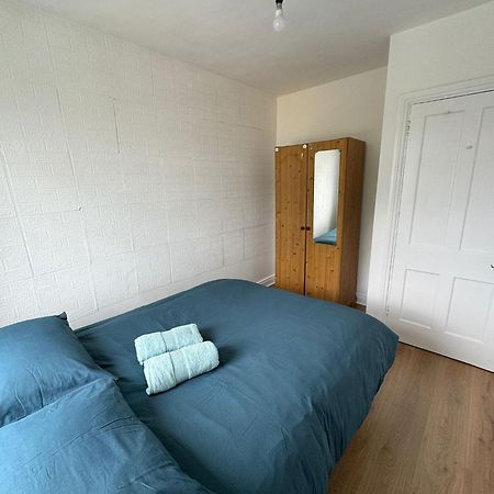 Nice Double Room At 2 Iveragh Rd-8 Dublin Luaran gambar